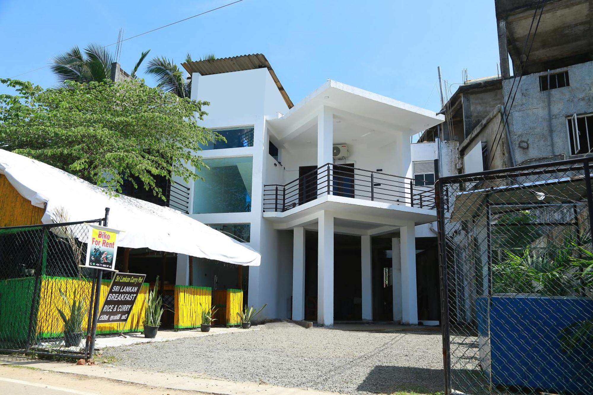 Camellia Hotel & Restaurant Mirissa Extérieur photo